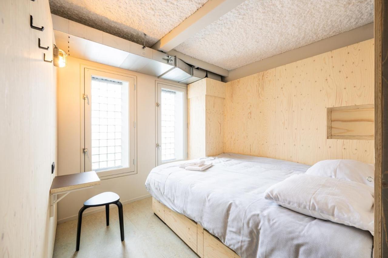 Hostel Het Archief ズヴォレ エクステリア 写真